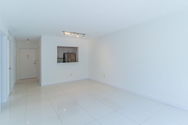2160 SW 16TH Avenue 317, Miami, FL 33145