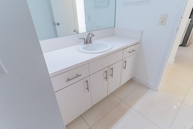 2160 SW 16TH Avenue 317, Miami, FL 33145