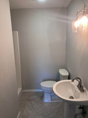 810 W 18th Street, San Angelo, TX 76903