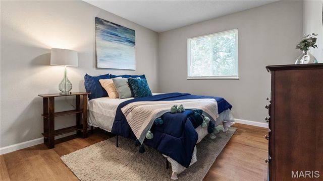 2015 Avon Drive, Florissant, MO 63033