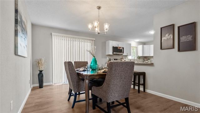 2015 Avon Drive, Florissant, MO 63033