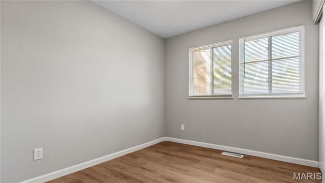 2015 Avon Drive, Florissant, MO 63033