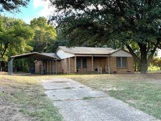 2431 N Jefferson Ave., Mount Pleasant, TX 75455