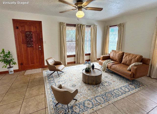 2431 N Jefferson Ave., Mount Pleasant, TX 75455