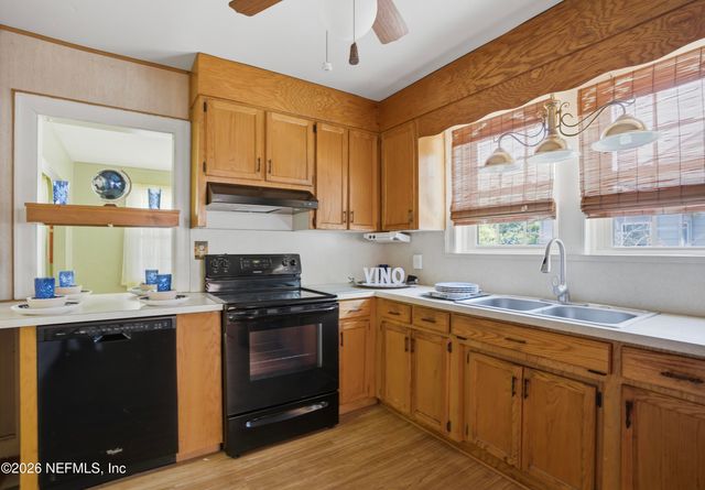 478 DEMPER Drive, Jacksonville, FL 32208