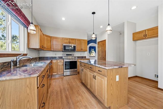 9630 Vinewood Lane, Colorado Springs, CO 80920