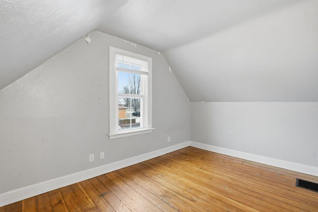 1508 W Lombard Street, Davenport, IA 52804