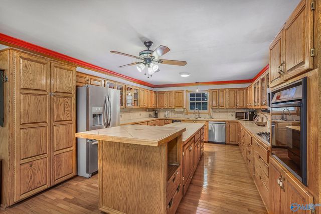 475 South Green Mountain Road, Owens Cross Roads, AL 35763