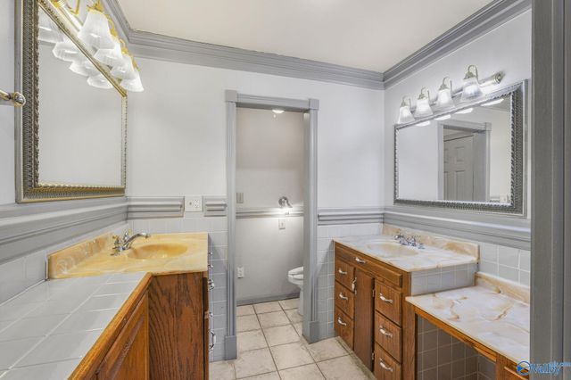 475 South Green Mountain Road, Owens Cross Roads, AL 35763