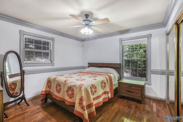 475 South Green Mountain Road, Owens Cross Roads, AL 35763