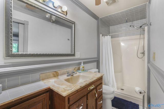 475 South Green Mountain Road, Owens Cross Roads, AL 35763