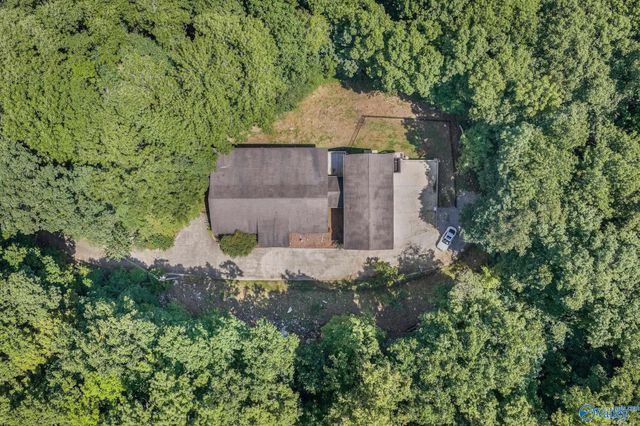 475 South Green Mountain Road, Owens Cross Roads, AL 35763