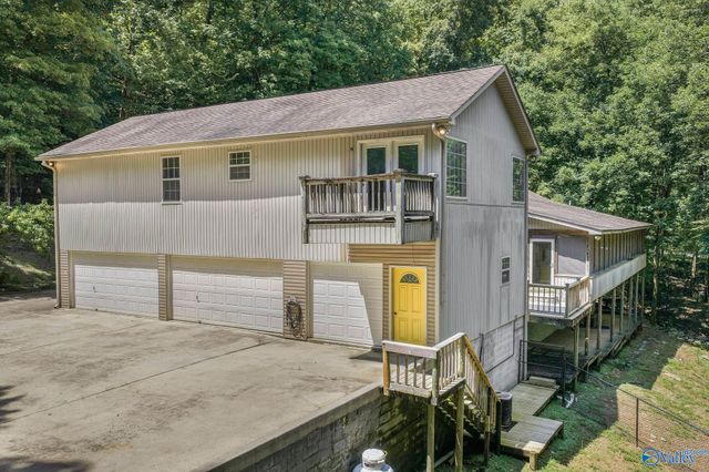 475 South Green Mountain Road, Owens Cross Roads, AL 35763