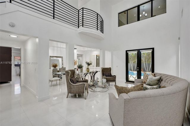 13676 SW 33rd Ter, Miami, FL 33175