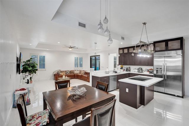 13676 SW 33rd Ter, Miami, FL 33175