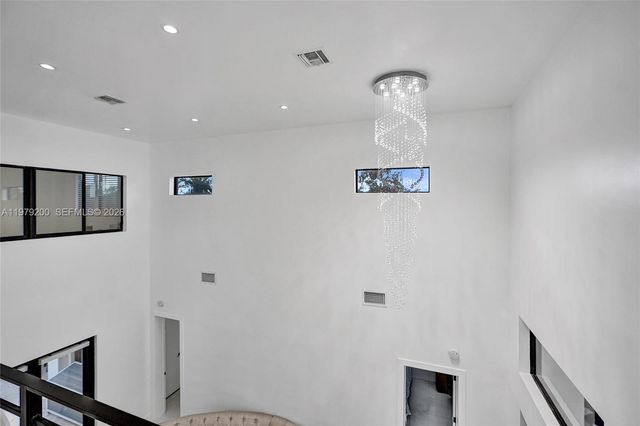 13676 SW 33rd Ter, Miami, FL 33175