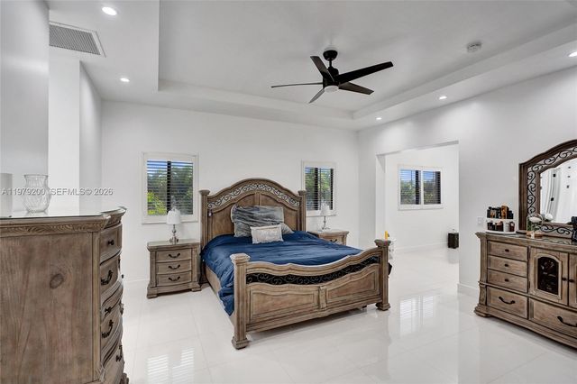 13676 SW 33rd Ter, Miami, FL 33175