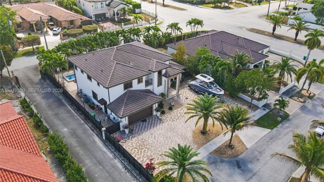 13676 SW 33rd Ter, Miami, FL 33175