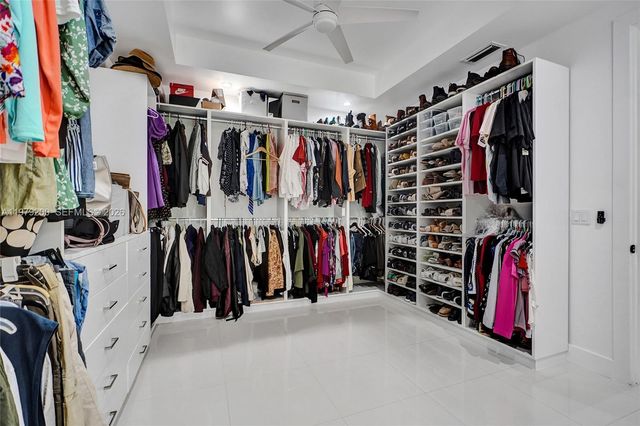 13676 SW 33rd Ter, Miami, FL 33175