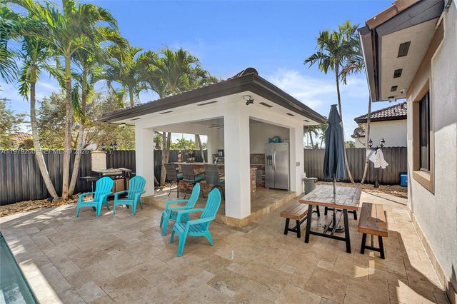 13676 SW 33rd Ter, Miami, FL 33175