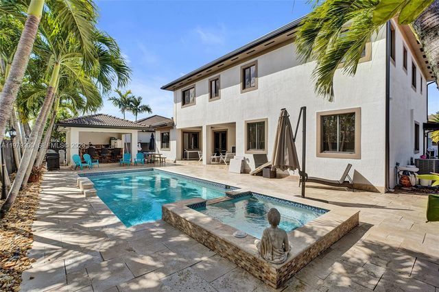 13676 SW 33rd Ter, Miami, FL 33175