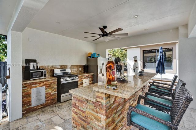 13676 SW 33rd Ter, Miami, FL 33175