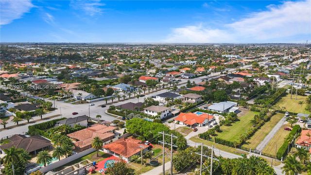 13676 SW 33rd Ter, Miami, FL 33175