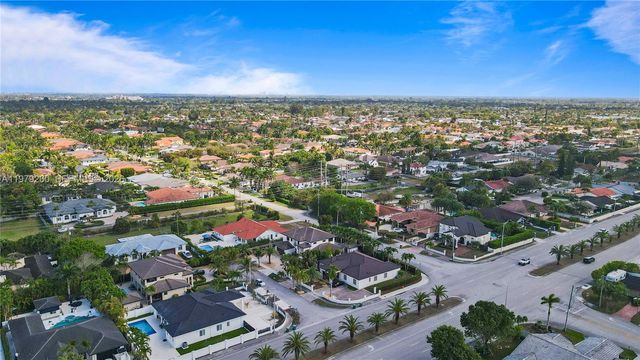 13676 SW 33rd Ter, Miami, FL 33175