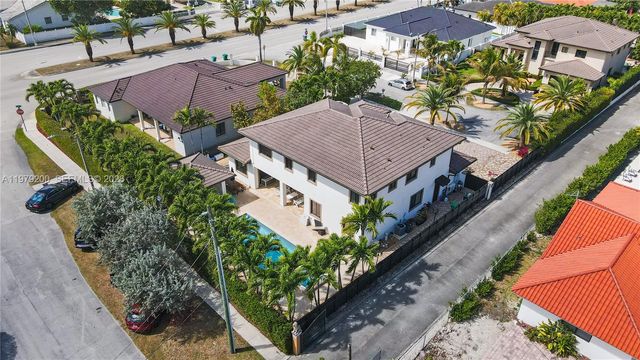 13676 SW 33rd Ter, Miami, FL 33175