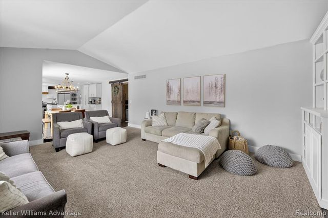 47707 Rochester Drive, Novi, MI 48374