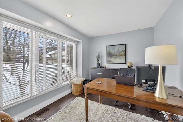 47707 Rochester Drive, Novi, MI 48374