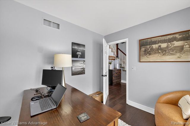 47707 Rochester Drive, Novi, MI 48374