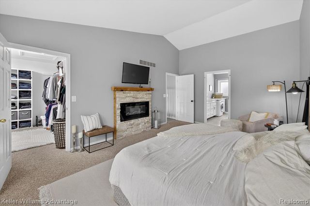 47707 Rochester Drive, Novi, MI 48374