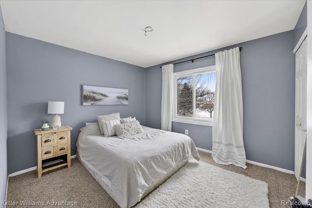 47707 Rochester Drive, Novi, MI 48374