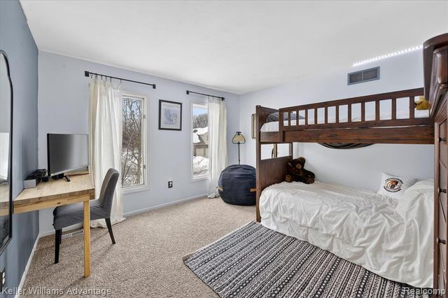 47707 Rochester Drive, Novi, MI 48374