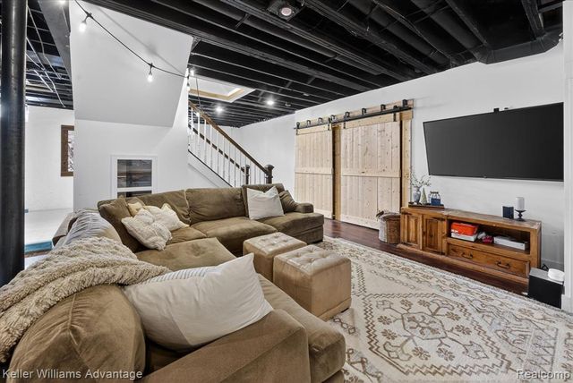 47707 Rochester Drive, Novi, MI 48374