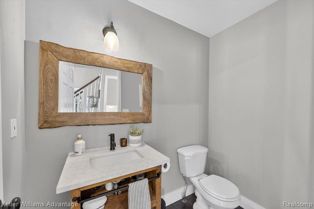 47707 Rochester Drive, Novi, MI 48374