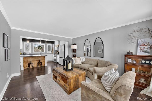 47707 Rochester Drive, Novi, MI 48374