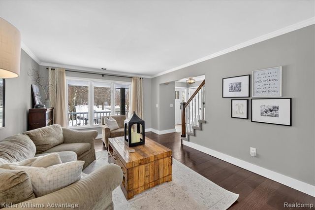 47707 Rochester Drive, Novi, MI 48374