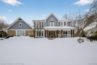 47707 Rochester Drive, Novi, MI 48374