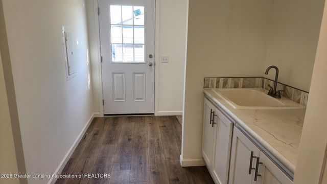 1184 Maple Leaf Court, Charlotte, MI 48813