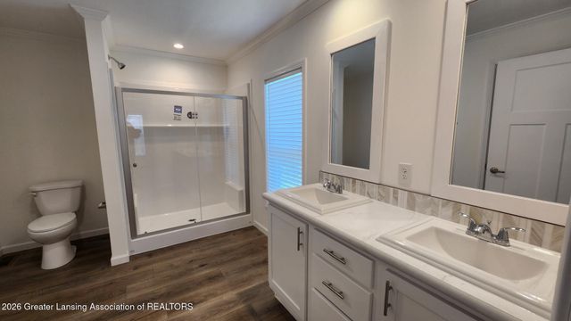 1184 Maple Leaf Court, Charlotte, MI 48813