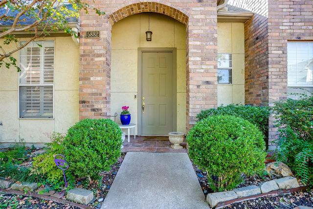 5882 Pecan Chase, Benbrook, TX 76132