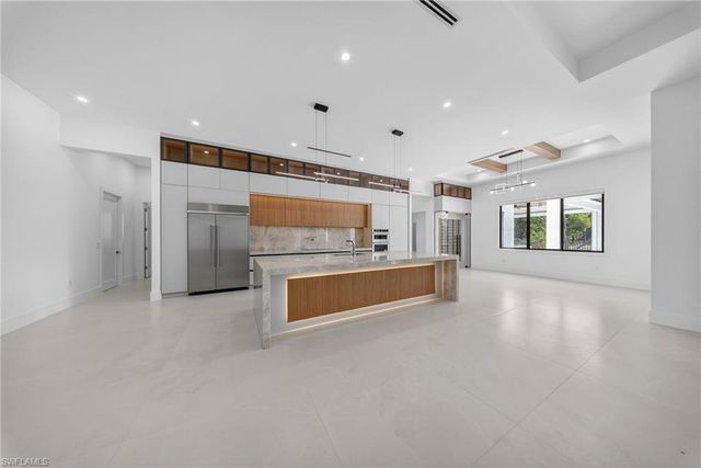 1874 39th ST SW, Naples, FL 34117