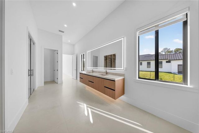 1874 39th ST SW, Naples, FL 34117