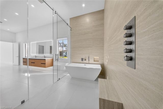 1874 39th ST SW, Naples, FL 34117