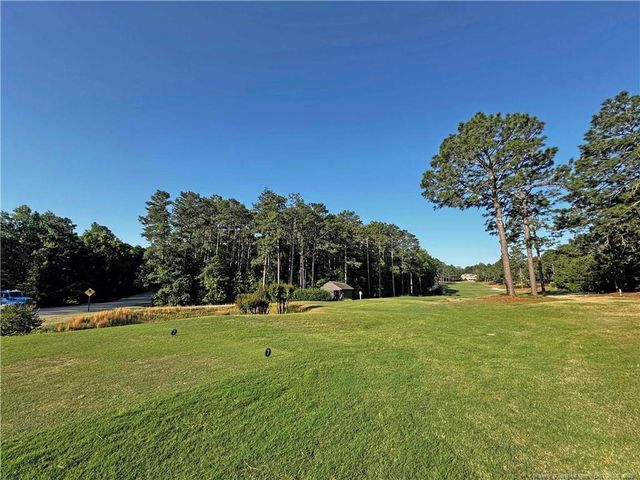 140 Steeplechase Way, Southern Pines, NC 28387