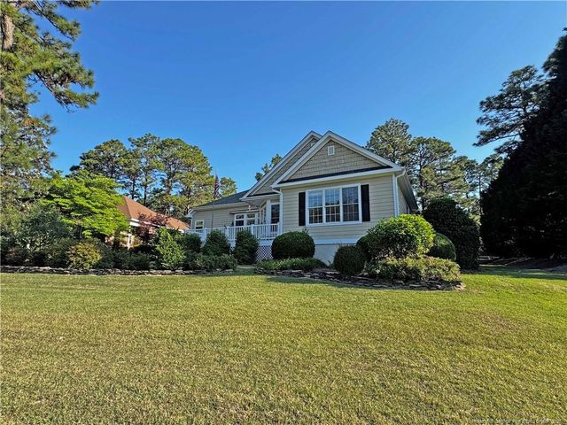 140 Steeplechase Way, Southern Pines, NC 28387