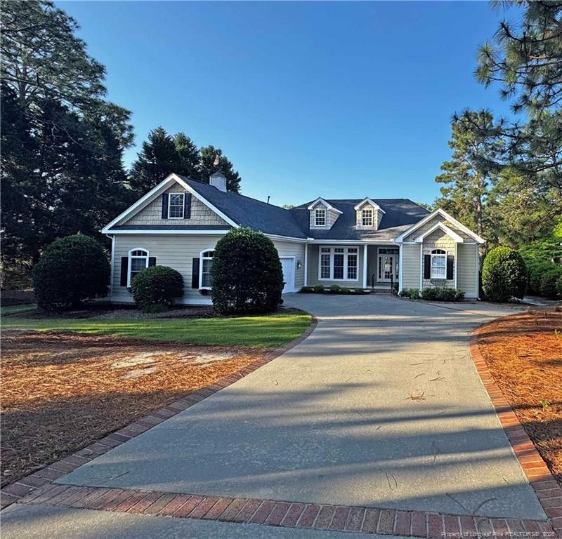 140 Steeplechase Way, Southern Pines, NC 28387