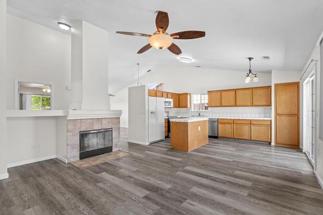 5220 Avante Ln, Salida, CA 95368